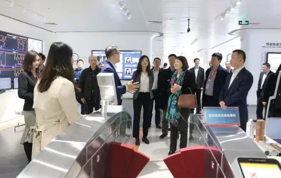 1544956136121392.jpg 640.webp (2).jpg