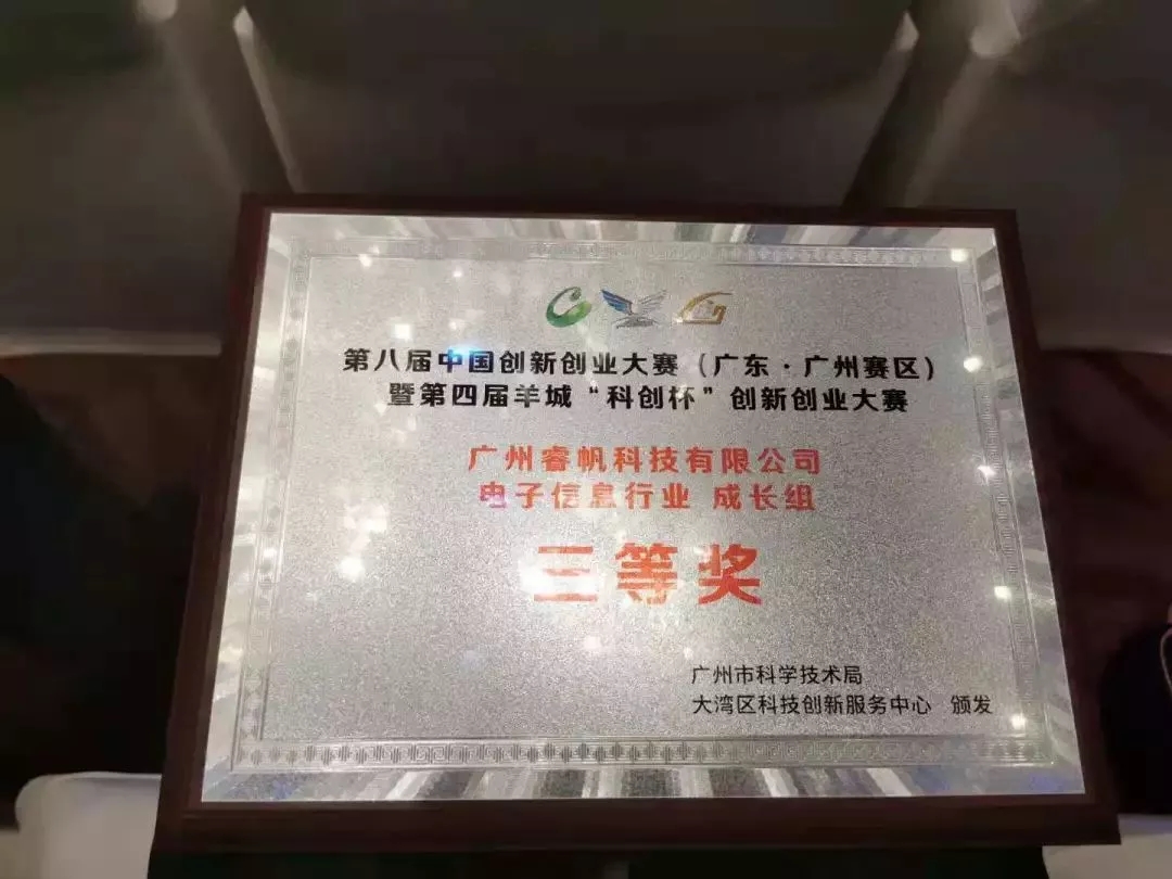 1573181323140692.jpg 640.webp (10).jpg